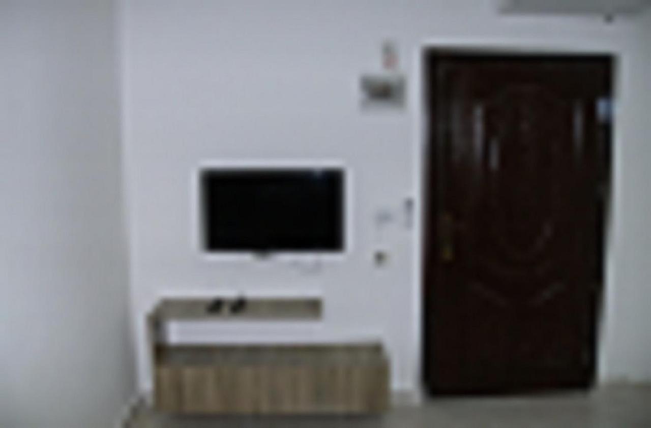 Faraseen Apartments Al Qastal 外观 照片