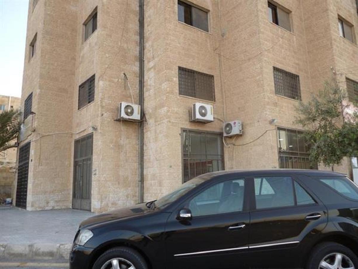 Faraseen Apartments Al Qastal 外观 照片